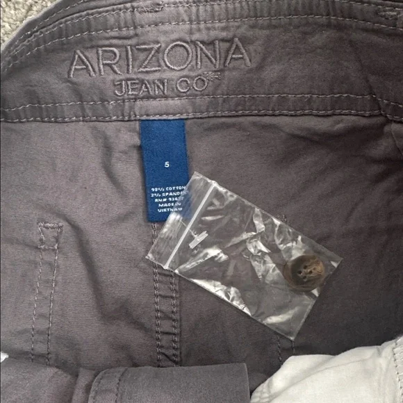 Arizona Jean Company Gray Women's Shorts - Picture 5 of 5